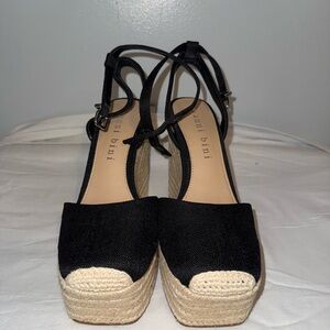 Gianni Bini Scottie Black and Tan Jute Wedges Espadrille Platforms